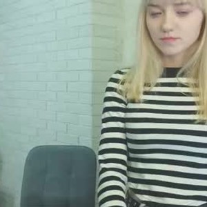 livesex.fan loisbready livesex profile in shy cams