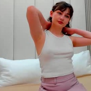 chaturbate lolaprise webcam profile pic via bestlivesexchat.com