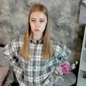 chaturbate loradaby webcam profile pic via glamcambabes.com