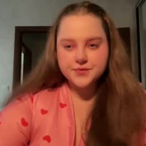 chaturbate lovely___alice webcam profile pic via cam-performer.com