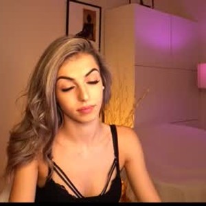 onaircams.com lovlybambii livesex profile in chastity cams