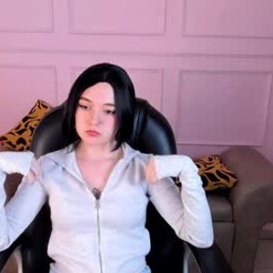 chaturbate lucia_cooper1 webcam profile pic via elivecams.com