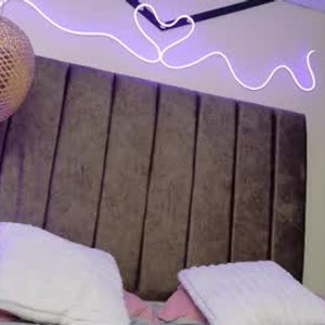sexcams-joy.com luck_parker livesex profile in curvy cams