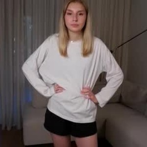 chaturbate luminousalice webcam profile pic via cam-performer.com