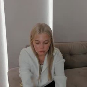 chaturbate lunaetoile webcam profile pic via pornsexycams.com