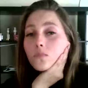sexcityguide.com lunafeather livesex profile in shy cams