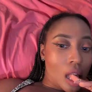 chaturbate lunchboxgirl2 webcam profile pic via myliveeroticcams.com