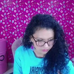 badgirlwebcam.com lunna_a_ livesex profile in natural cams