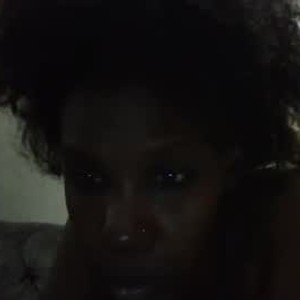 chaturbate lushcrystal webcam profile pic via pornsexycams.com