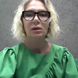 chaturbate lyasya webcam profile pic via iluvcams.com
