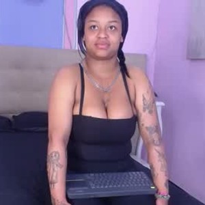 free6cams.com maggi_donne livesex profile in curvy cams