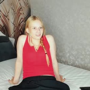 livesex.fan maidabarfield livesex profile in shy cams