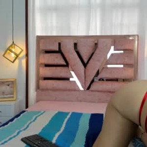 chaturbate mara_robins webcam profile pic via bestlivesexchat.com