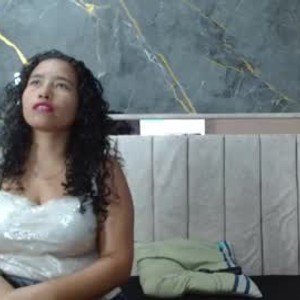 chaturbate mari_angeles_hard webcam profile pic via livesexasiancams.com