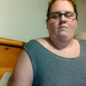 chaturbate marilynwett08 webcam profile pic via pornos.live