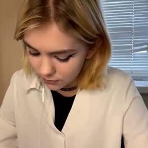 privat-livecam.com marvabirdinground livesex profile in cute cams