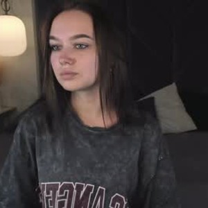 Camgirl is actually offline