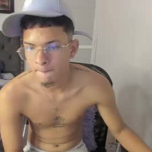 Cam boy master_cream1