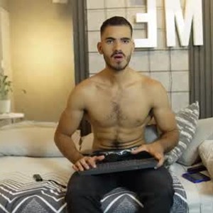 Cam boy maximovane