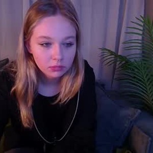 chaturbate me_michelle webcam profile pic via amateursex-livecam.com