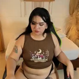 show2cam.com megan_reynolds_ livesex profile in curvy cams