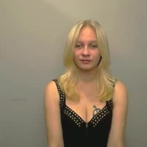 sexcityguide.com melaniakiss livesex profile in british cams