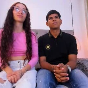 sexcam-girls.com mia_flowers69 livesex profile in couple cams