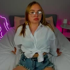 cam-performer.com mia_raspberry livesex profile in german cams