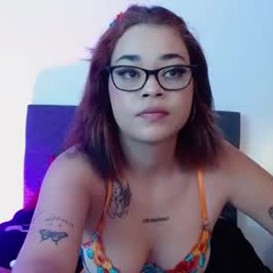 sleekcams.com miapeach__ livesex profile in curvy cams