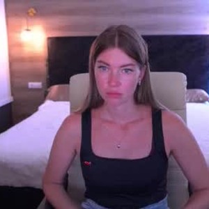 chaturbate miladymoons webcam profile pic via iluvcams.com