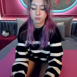 chaturbate milanayang webcam profile pic via netcams24.com