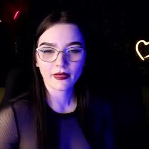 chaturbate milliedoll webcam profile pic via glamcambabes.com