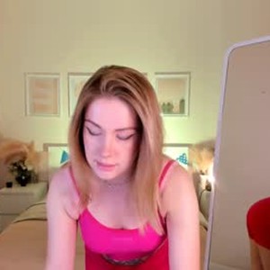 sleekcams.com minnie_star livesex profile in british cams