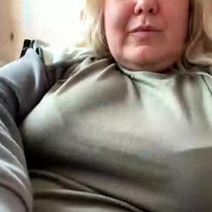 livesex.fan missevajolie livesex profile in chubby cams
