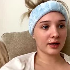 misskandiii webcam livesex profile on sleekcams.com