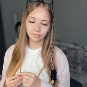 chaturbate missm1racle webcam profile pic via glamcambabes.com