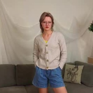 chaturbate moirafieldhouse webcam profile pic via sexcityguide.com