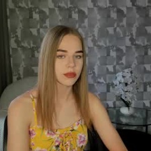 chaturbate moll_yy Live Webcam Featured On 6livesex.com