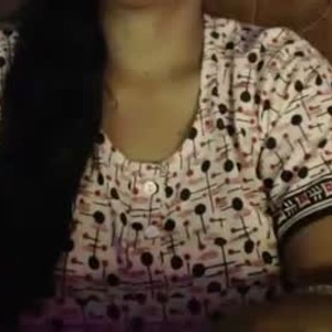 mega-camsex.com moody_maya livesex profile in milky cams