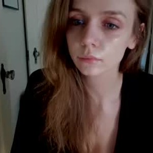 Camgirl is actually offline