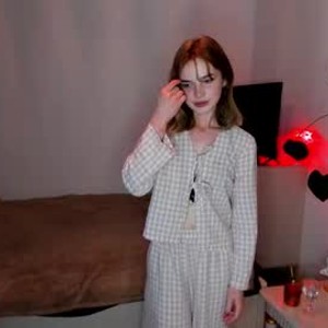 chaturbate naughgtykira webcam profile pic via myliveeroticcams.com