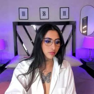 livesex.fan nikki_luxx livesex profile in shy cams