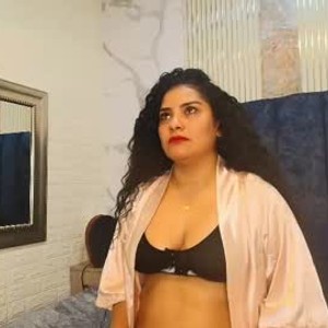 chaturbate nikole_gold1 webcam profile pic via bestlivesexchat.com