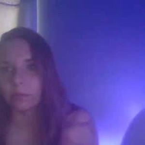 amateursex-livecam.com ninaglow_ livesex profile in shy cams