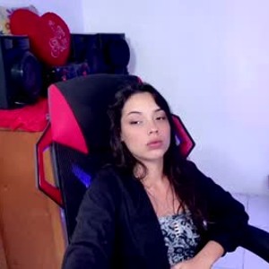 Camgirl is actually offline