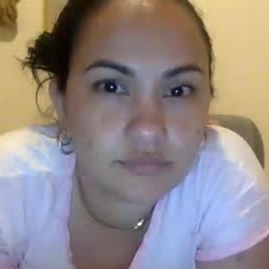 paradisecris's profile picture