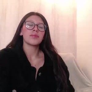 livesexr.com pau_dreams_ livesex profile in petite cams