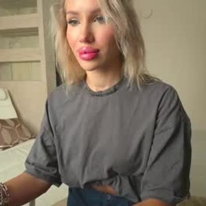 chaturbate pearl_blonde webcam profile pic via pornsexycams.com