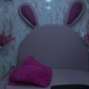 livesex.fan petite_nahommii livesex profile in 18 cams