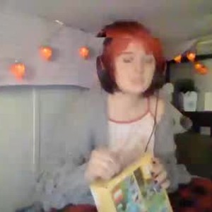 chaturbate pheebs_cams webcam profile pic via glamcambabes.com